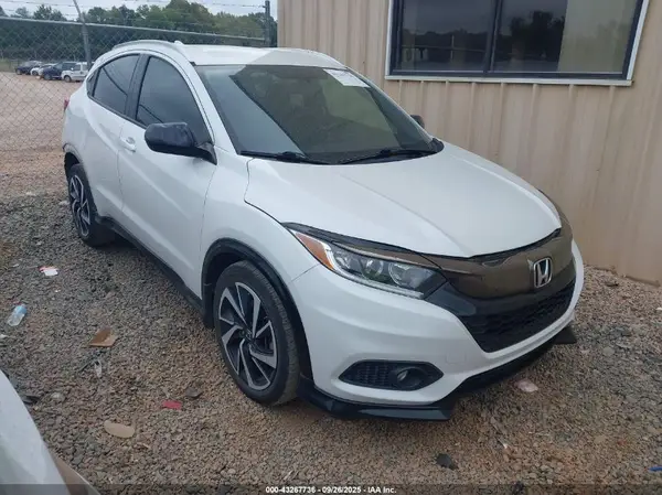 3CZRU5H12KM723736 2019 HONDA HR-V - Image 1