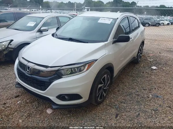 3CZRU5H12KM723736 2019 HONDA HR-V - Image 2