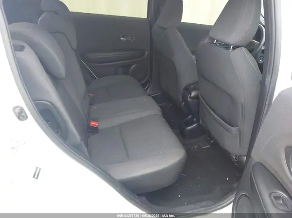 3CZRU5H12KM723736 2019 HONDA HR-V - Image 8