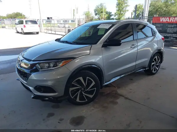3CZRU5H12KM724420 2019 HONDA HR-V - Image 2