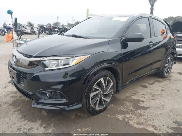3CZRU5H12KM726569 2019 HONDA HR-V - Image 2