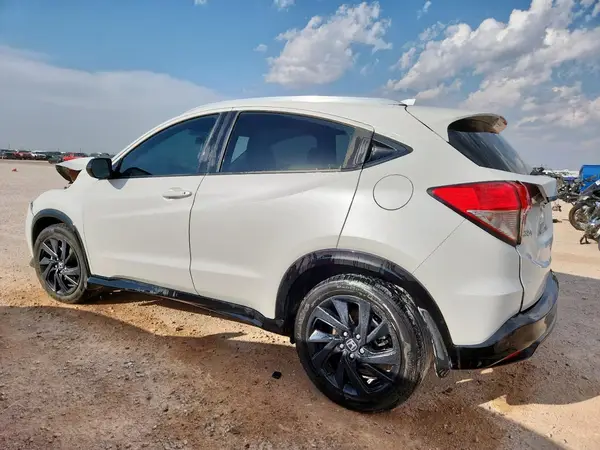3CZRU5H12MM713467 2021 HONDA HR-V - Image 2