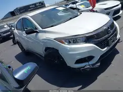 3CZRU5H12MM715879 2021 HONDA HR-V