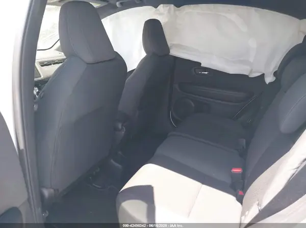 3CZRU5H12MM715879 2021 HONDA HR-V - Image 8