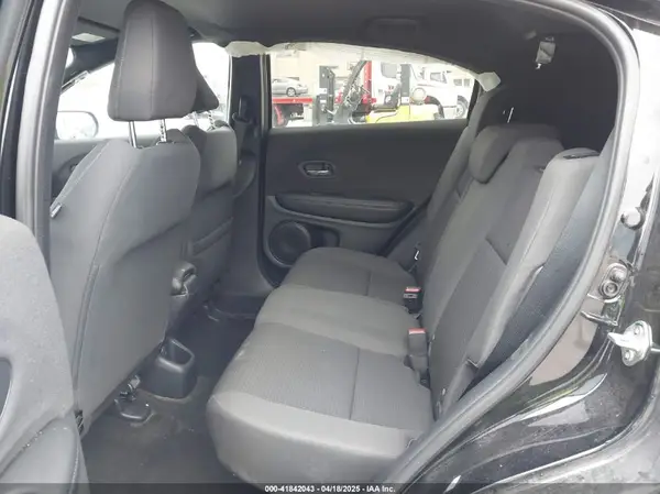 3CZRU5H12MM724825 2021 HONDA HR-V - Image 8