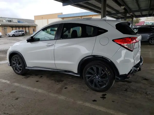 3CZRU5H12MM732732 2021 HONDA HR-V - Image 2