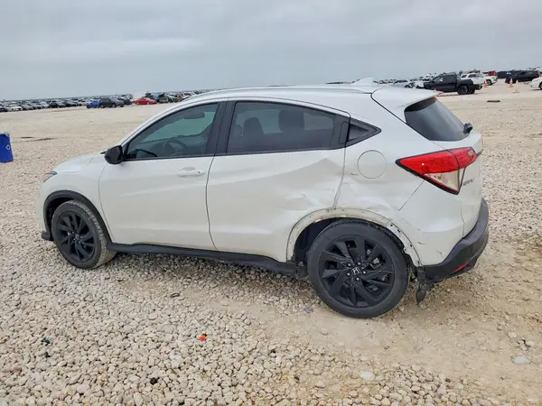 3CZRU5H12NM724213 2022 HONDA HR-V - Image 2