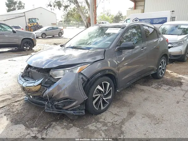 3CZRU5H13KG700934 2019 HONDA HR-V - Image 2