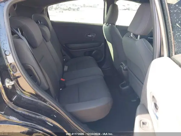3CZRU5H13KG707348 2019 HONDA HR-V - Image 8