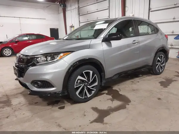 3CZRU5H13KG713439 2019 HONDA HR-V - Image 2