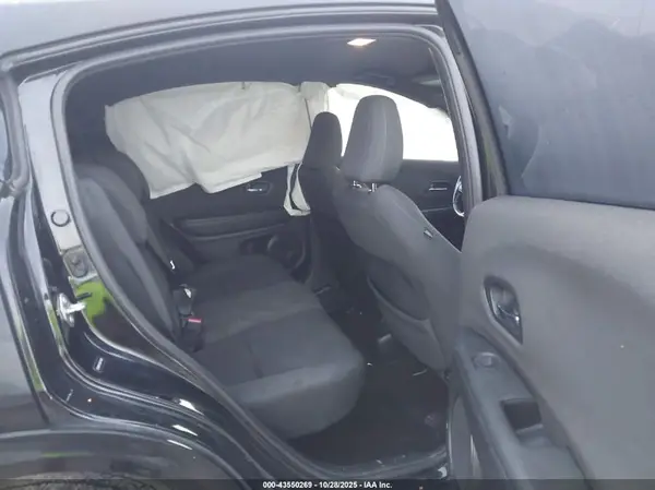 3CZRU5H13KG714543 2019 HONDA HR-V - Image 8