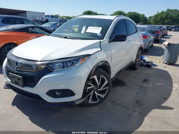 3CZRU5H13KM700854 2019 HONDA HR-V - Image 2
