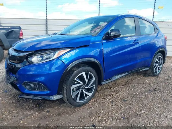 3CZRU5H13KM721168 2019 HONDA HR-V - Image 2