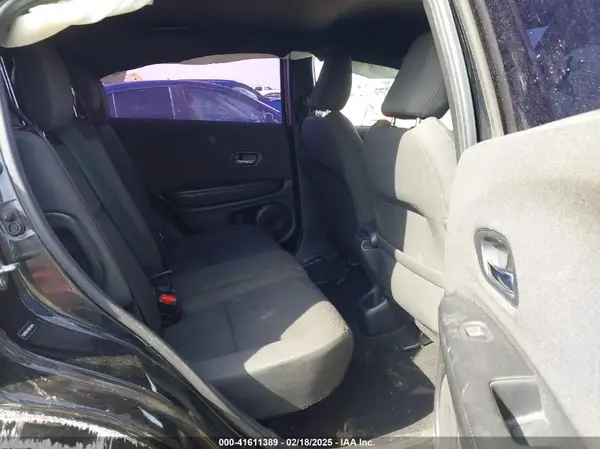3CZRU5H13KM729240 2019 HONDA HR-V - Image 8