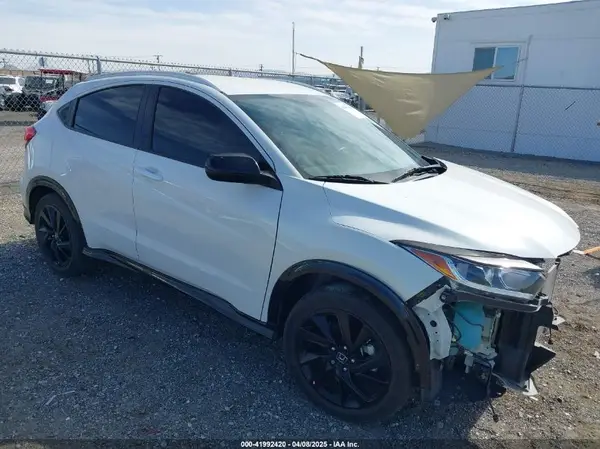 3CZRU5H13MM725966 2021 HONDA HR-V - Image 1