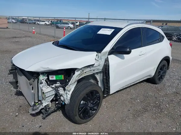 3CZRU5H13MM725966 2021 HONDA HR-V - Image 2