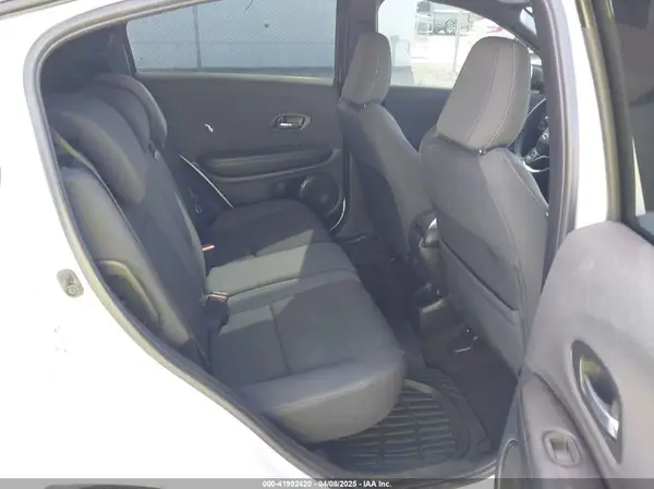 3CZRU5H13MM725966 2021 HONDA HR-V - Image 8