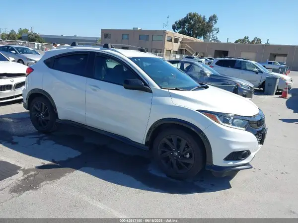 3CZRU5H13NM725645 2022 HONDA HR-V - Image 1