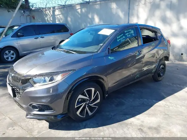 3CZRU5H14KG712039 2019 HONDA HR-V - Image 2
