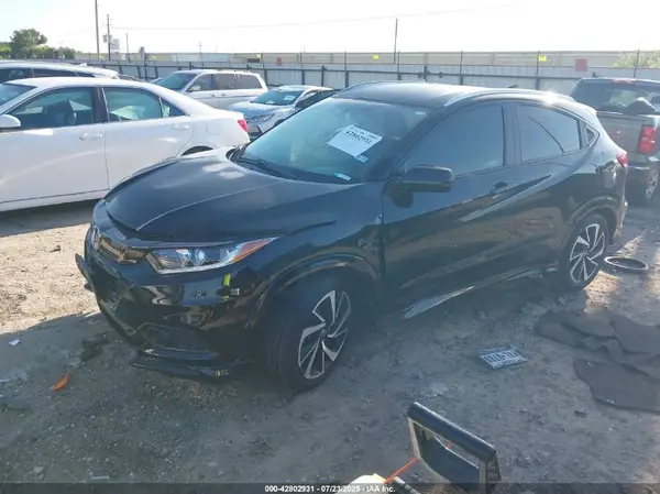 3CZRU5H14KG716155 2019 HONDA HR-V - Image 2