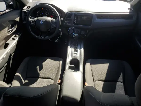 3CZRU5H14KM702015 2019 HONDA HR-V - Image 8