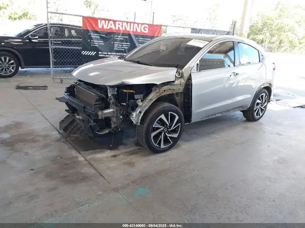 3CZRU5H14KM721129 2019 HONDA HR-V - Image 2
