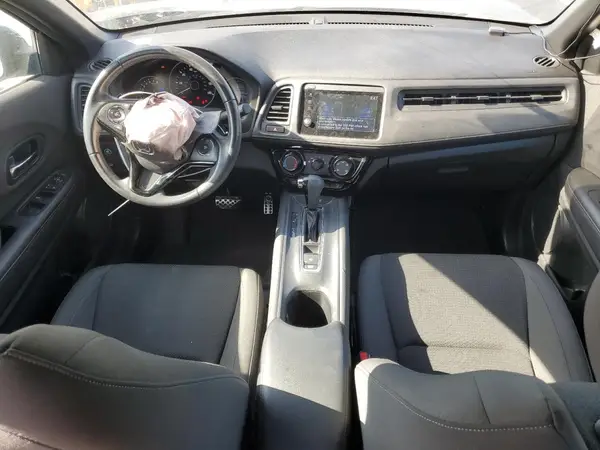 3CZRU5H14KM721633 2019 HONDA HR-V - Image 8