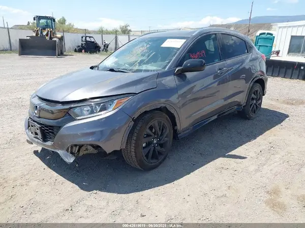 3CZRU5H14MM708075 2021 HONDA HR-V - Image 2