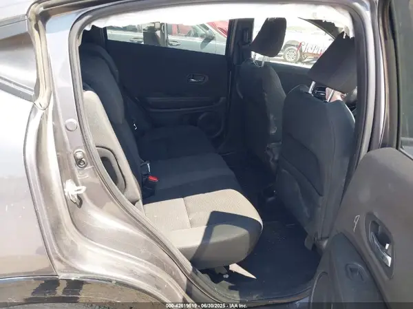 3CZRU5H14MM708075 2021 HONDA HR-V - Image 8