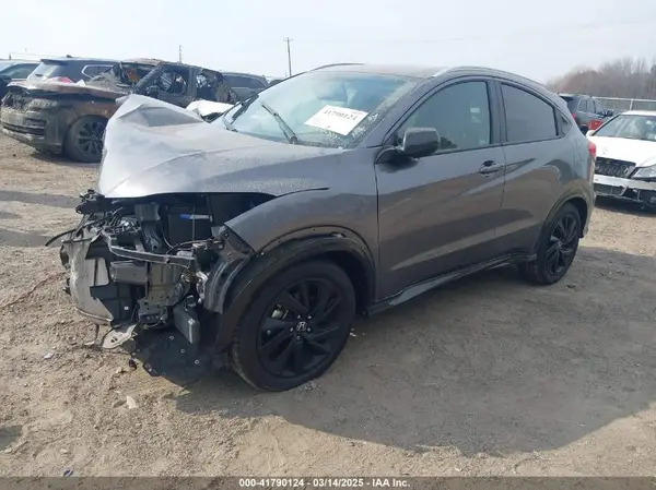 3CZRU5H14NM715819 2022 HONDA HR-V - Image 2