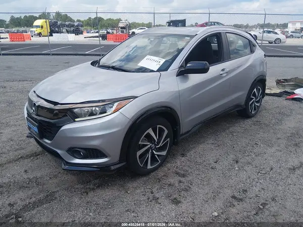 3CZRU5H15KM725478 2019 HONDA HR-V - Image 2