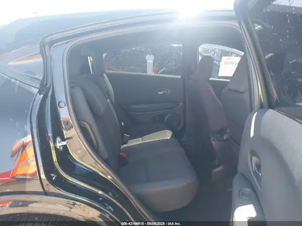 3CZRU5H15MM706996 2021 HONDA HR-V - Image 8