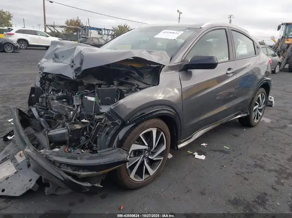 3CZRU5H16KG703391 2019 HONDA HR-V - Image 2