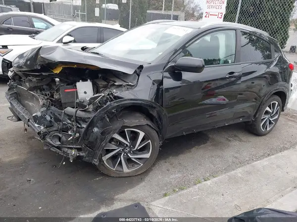3CZRU5H16KG705612 2019 HONDA HR-V - Image 2
