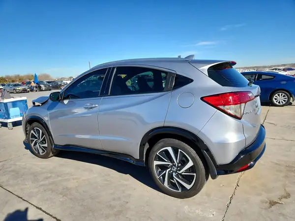 3CZRU5H16KM700718 2019 HONDA HR-V - Image 2