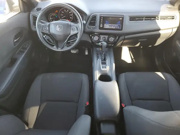 3CZRU5H16KM722427 2019 HONDA HR-V - Image 8