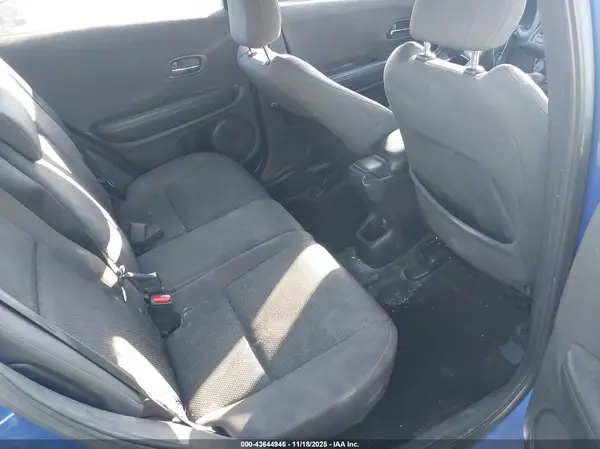 3CZRU5H16KM728728 2019 HONDA HR-V - Image 8
