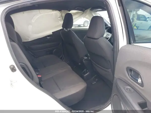 3CZRU5H16NM742181 2022 HONDA HR-V - Image 8
