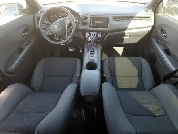 3CZRU5H17KG704369 2019 HONDA HR-V - Image 8