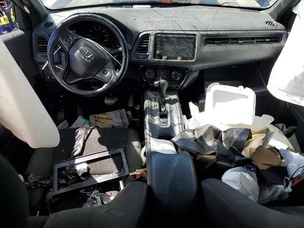 3CZRU5H17KG704775 2019 HONDA HR-V - Image 8