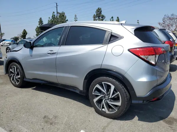 3CZRU5H17KG707465 2019 HONDA HR-V - Image 2