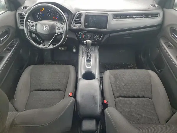 3CZRU5H17KM702008 2019 HONDA HR-V - Image 8