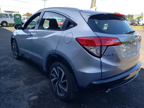 3CZRU5H17KM717236 2019 HONDA HR-V - Image 2