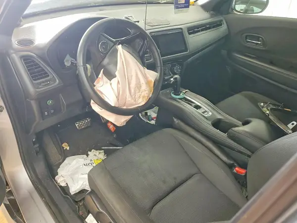 3CZRU5H17KM724428 2019 HONDA HR-V - Image 8