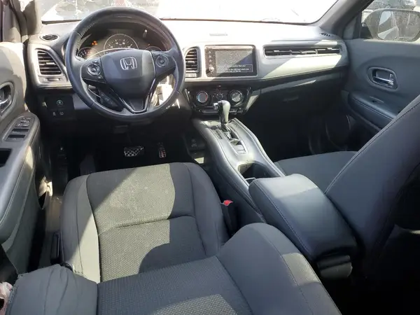 3CZRU5H17KM729273 2019 HONDA HR-V - Image 8