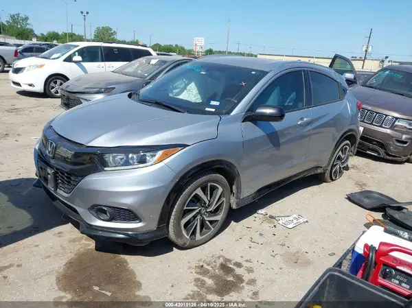 3CZRU5H17LM717142 2020 HONDA HR-V - Image 2