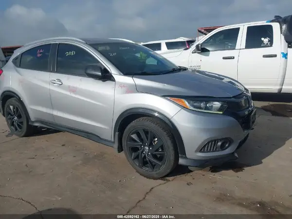 3CZRU5H17NM721954 2022 HONDA HR-V - Image 1