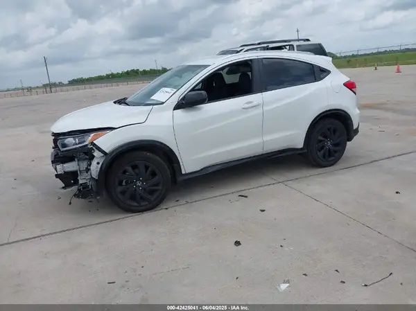 3CZRU5H17NM735868 2022 HONDA HR-V - Image 2