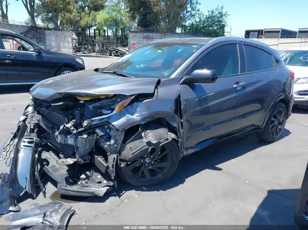 3CZRU5H17NM738852 2022 HONDA HR-V - Image 2