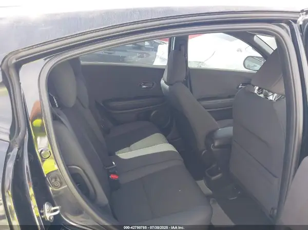 3CZRU5H18KG705594 2019 HONDA HR-V - Image 8